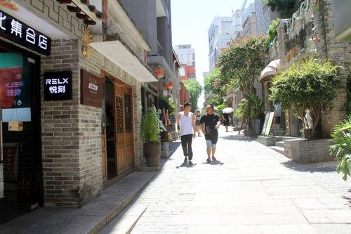 南头古城吃瓜吧,探寻历史遗迹中的夏日“吃瓜”风情